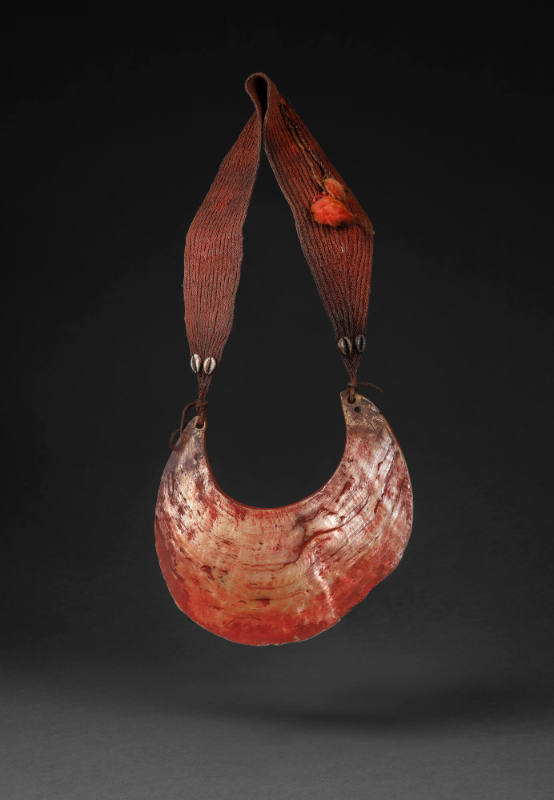 Necklace
20th Century
Mt. Hagen area, Papua New Guinea
Kina shell, cowrie shell, plant fiber…